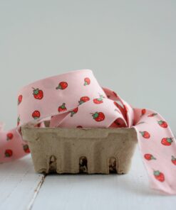 2.5" Bias Quilt Binding - Pink Strawberry, Sewing Notions